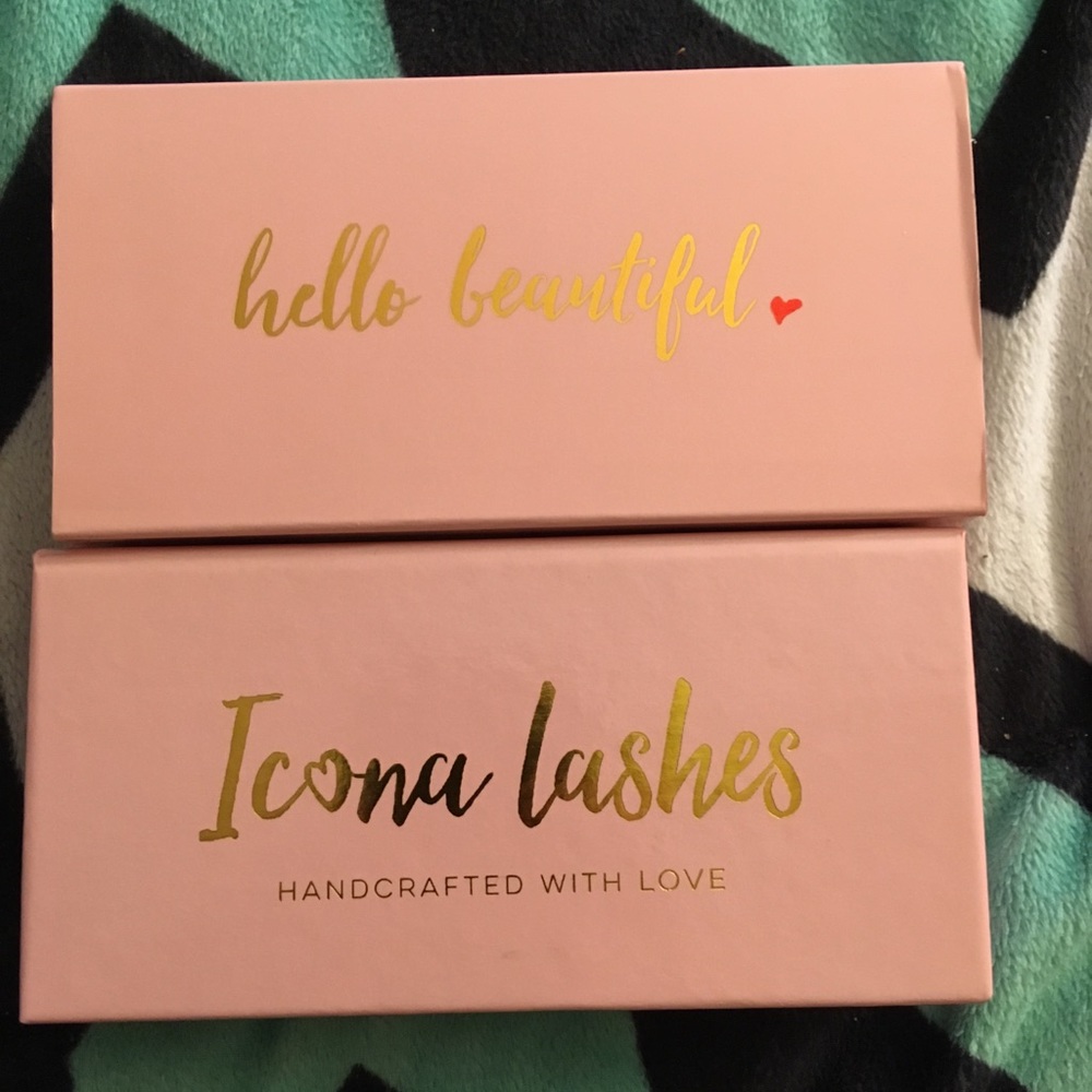 Icona lashes. Happily ever after trade only